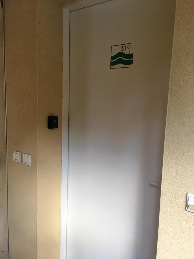 Studio Tres Bien Situe, Belle Vue, Parking Prive Bagnères-de-Bigorre Dış mekan fotoğraf